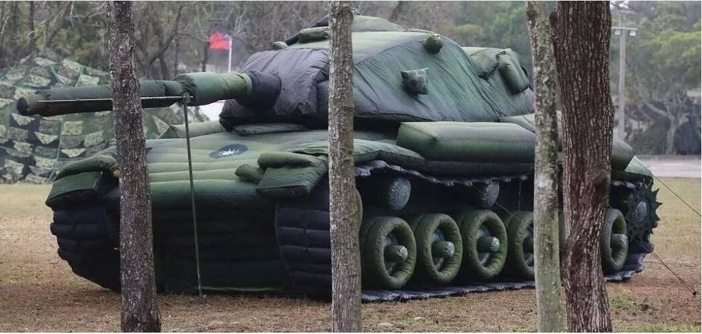 可克达拉军用充气坦克